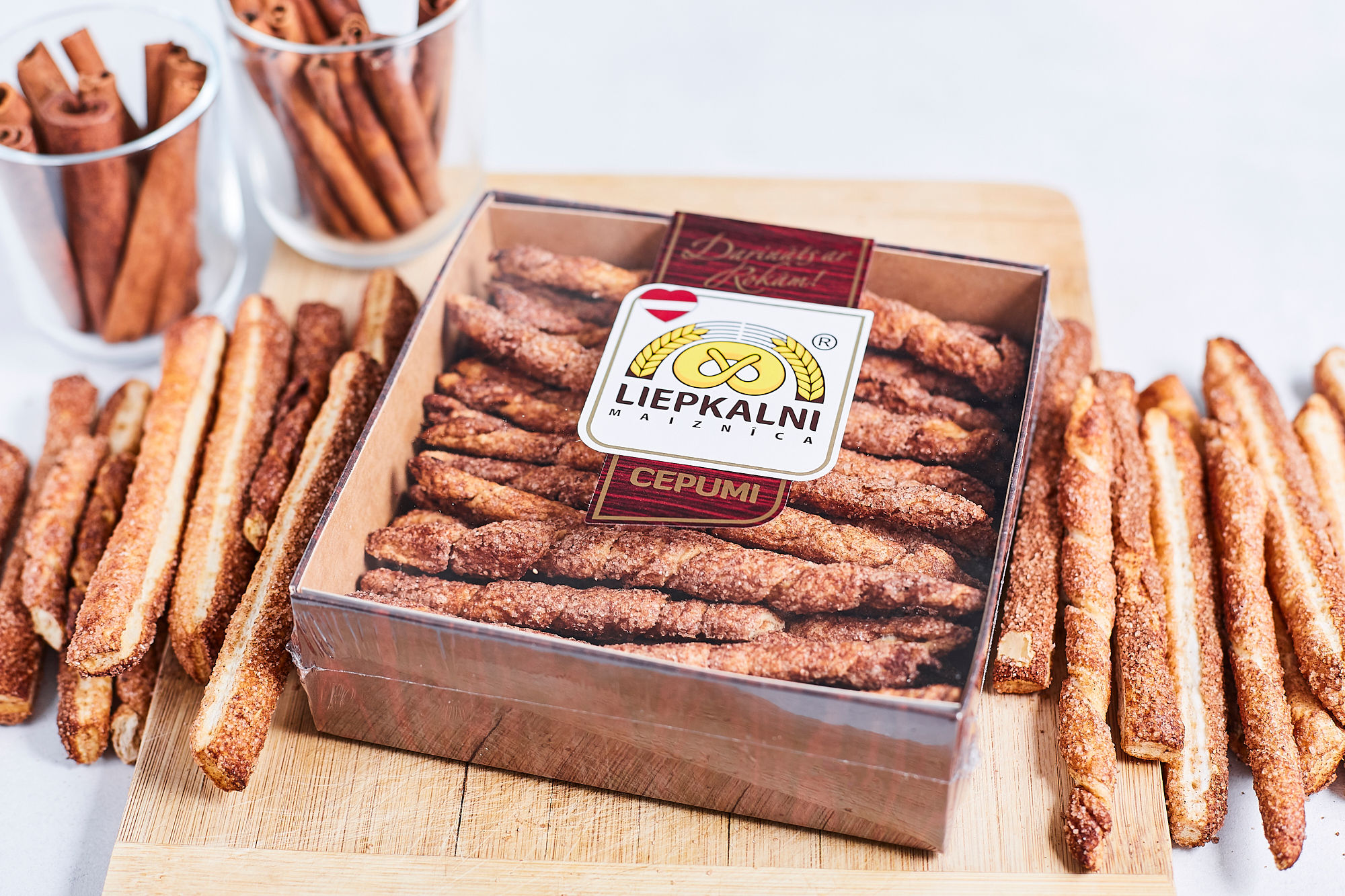 Puff pastry twists with cinnamon