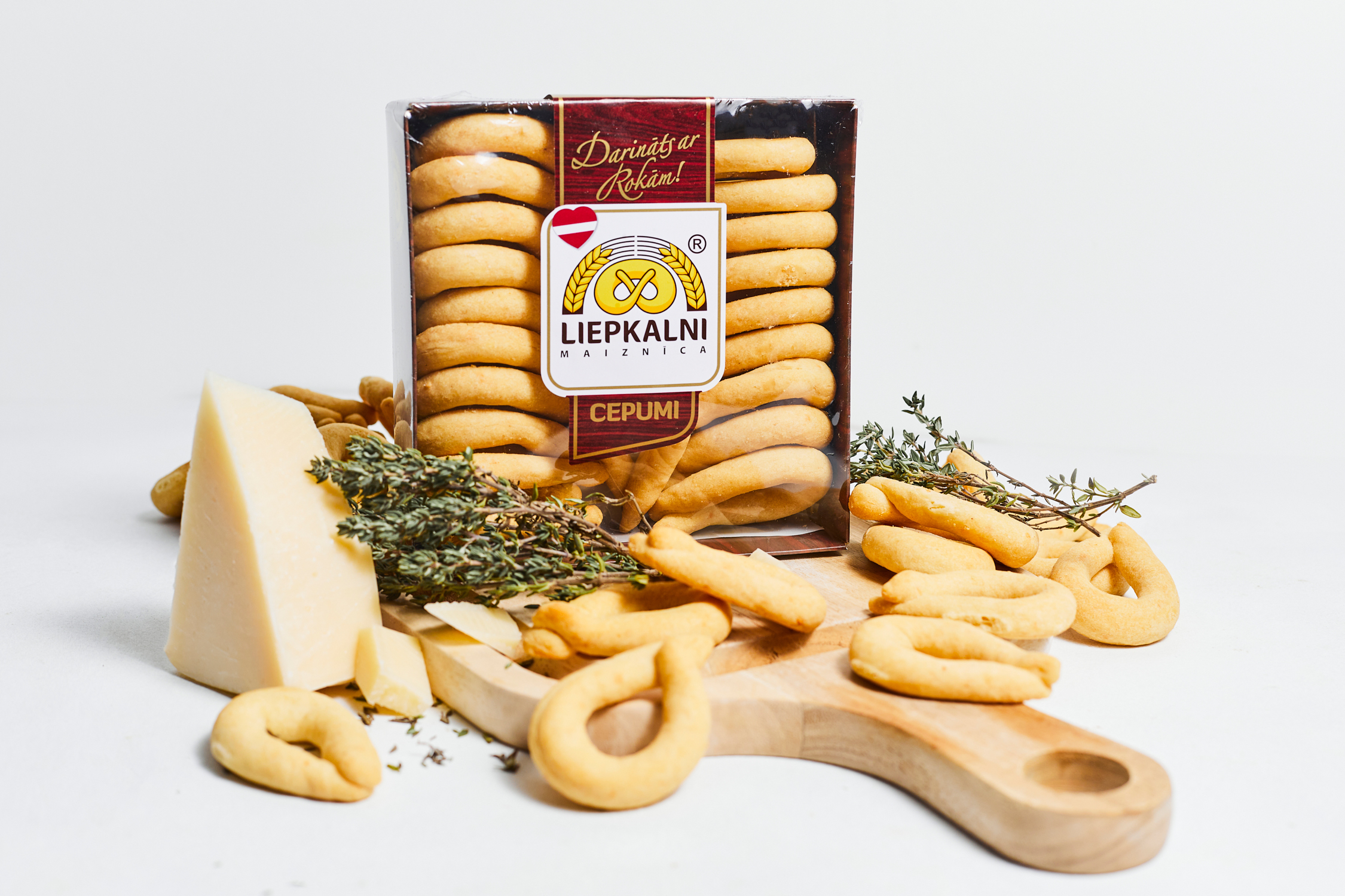 Spicy cheese cookies
