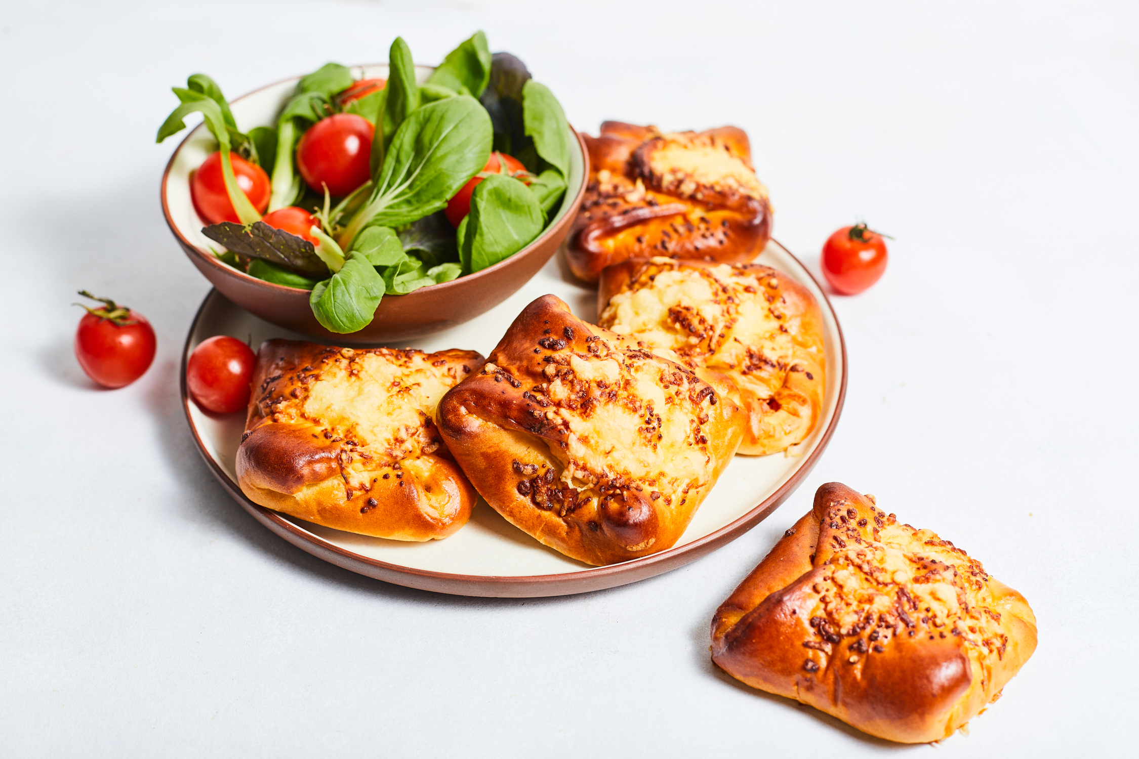 Bread roll Pizza pocket