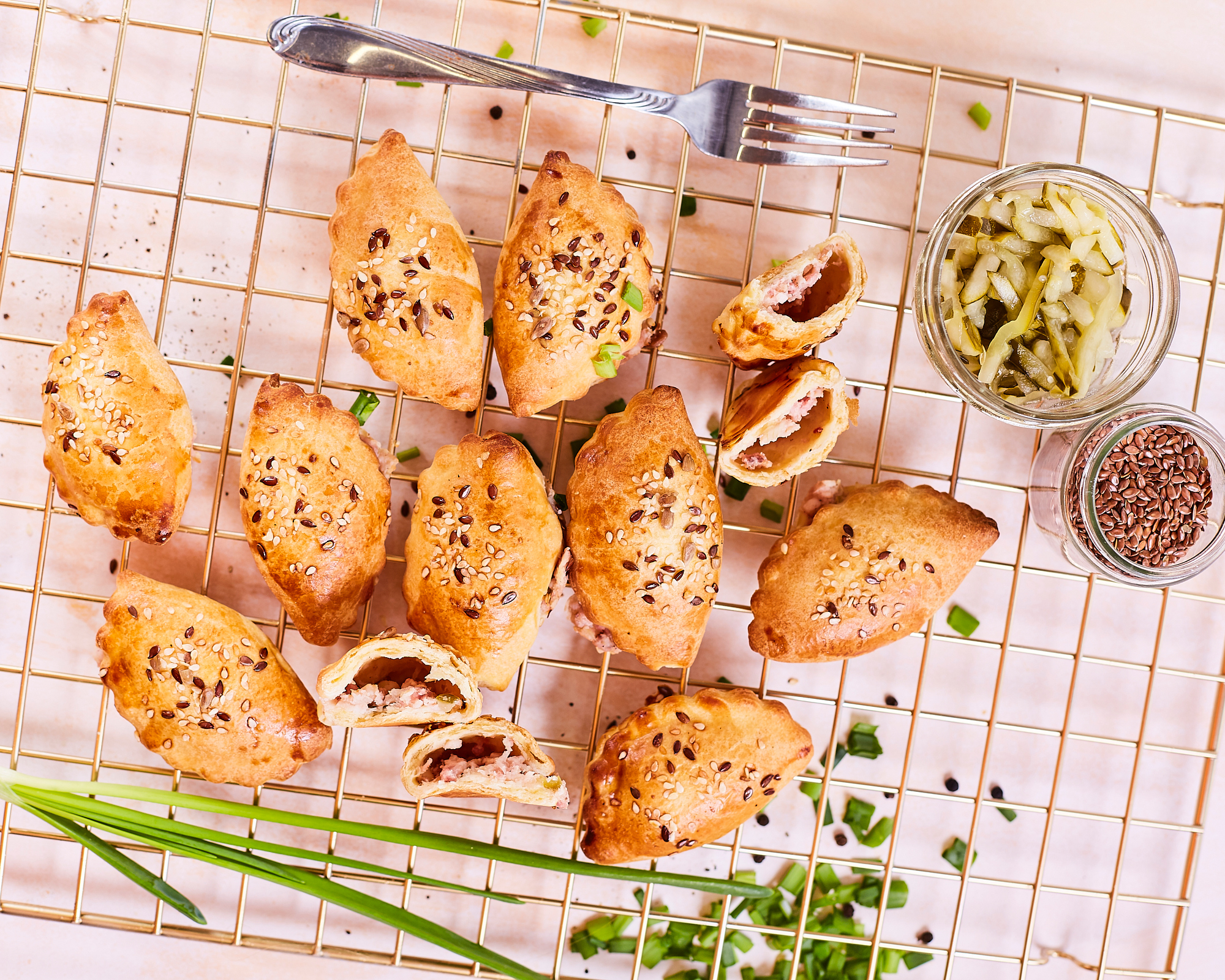 Mini pasties with cucumber and meat