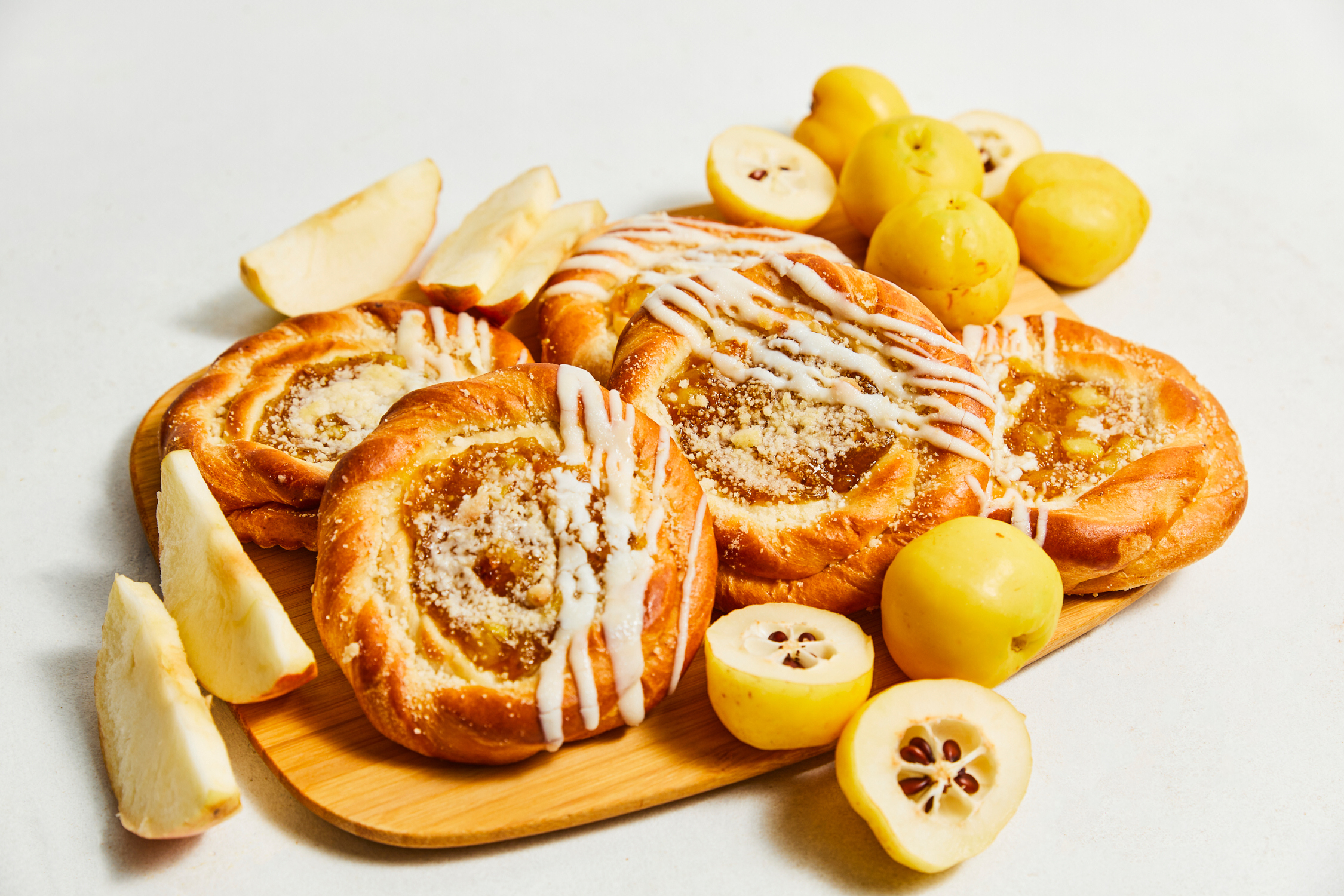 Apple and quince pastries