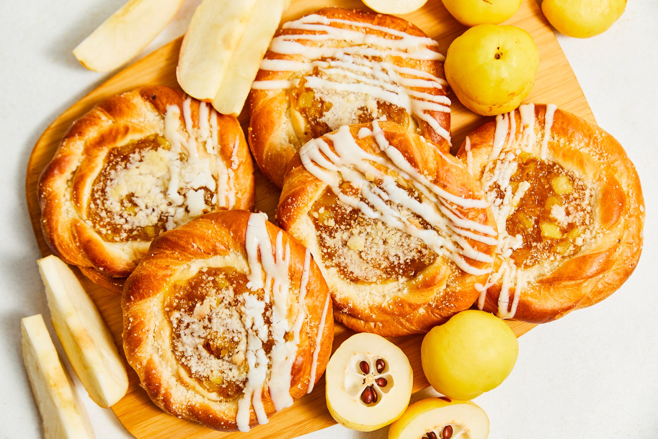 Apple and quince pastries