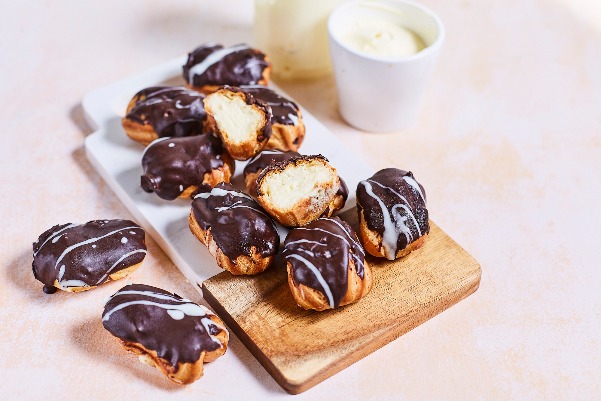 Small eclairs with boiled cream filling