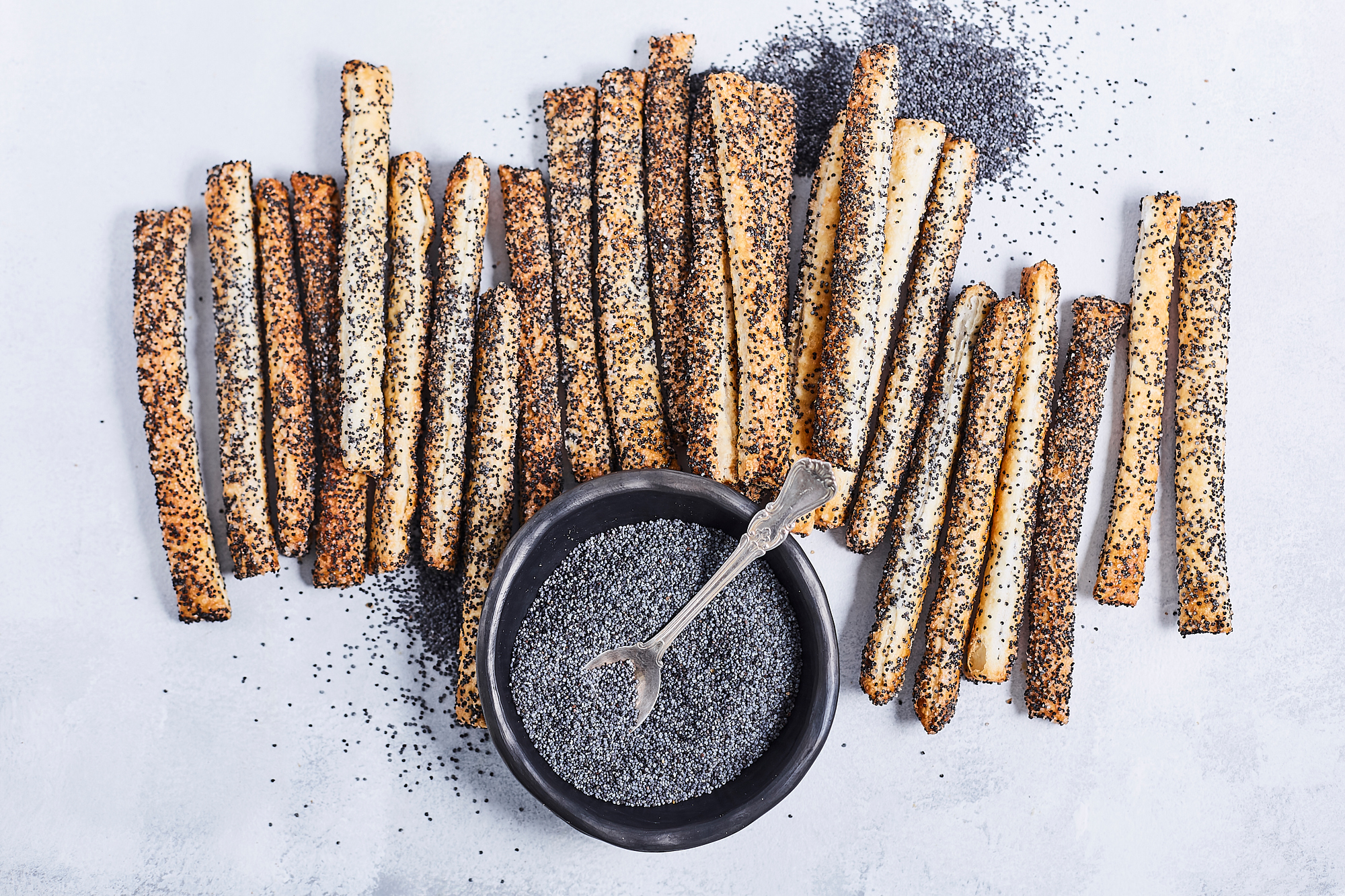 Puff pastry twists with poppy-seeds